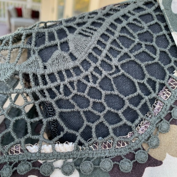 Miss LiLi Camouflage Button Pocket Detail Blouse - Picture 5 of 15